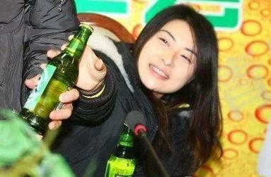 破产富商爆料女星视频,真相与争议并存 第2张 破产富商爆料女星视频,真相与争议并存 第2张